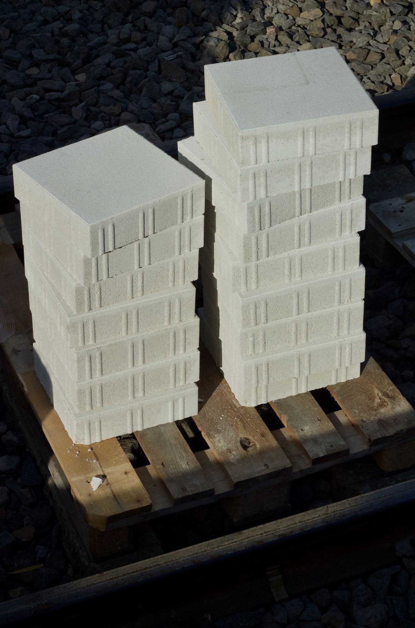 Pallets of 100mm lightweight block at Sze Leong